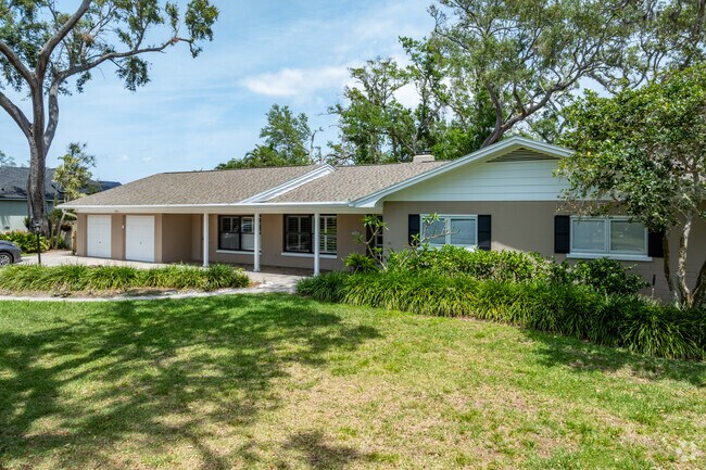 Largo Meadows Park homes feature front and back patios to soak up the coastal lifestyle.
