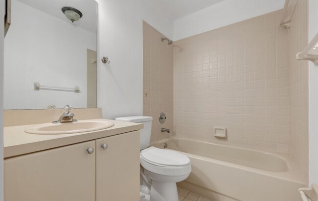 160 SE 7th St unit 5, Deerfield Beach, FL 33441 - photo 6