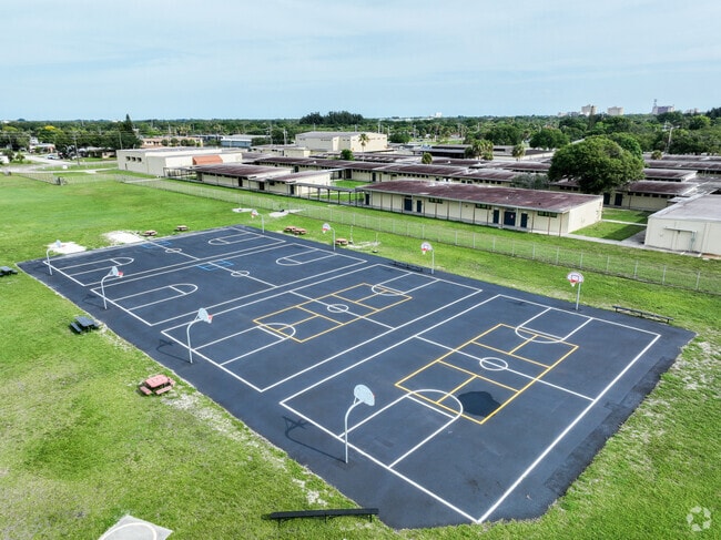Stone Magnet Middle School offers several basketball courts for students to enjoy.