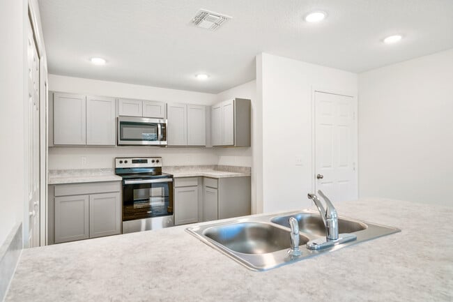 3829 Caesar Rd, North Port, FL 34288 - photo 6