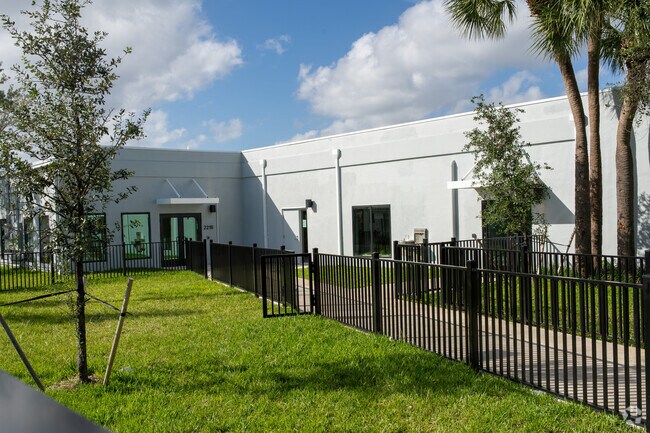 Academy of Thought and Industry at Hollywood Beach provides education in 
Highland Garden.