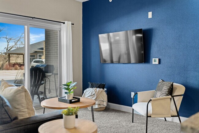 8350 Cascade Ave unit ID1285749P, West Des Moines, IA 50266 - photo 2