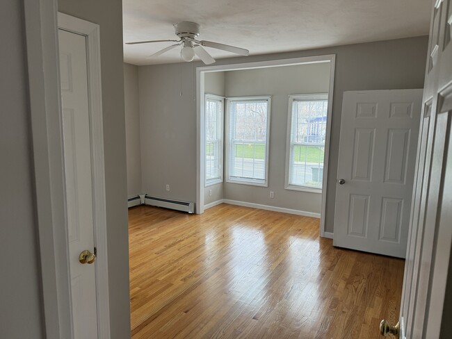 166 Cottage St unit 1, Franklin, MA 02038 - photo 4