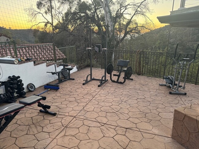 2303 Pennerton Dr unit 1, Glendale, CA 91206 - photo 7