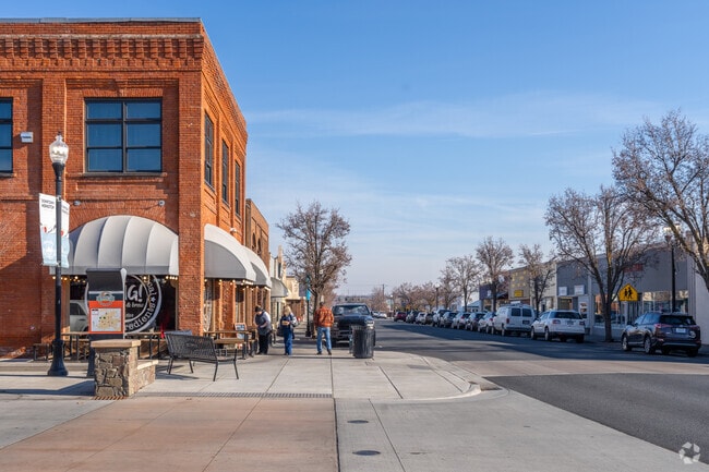Downtown Hermiston is full of life and local shops.