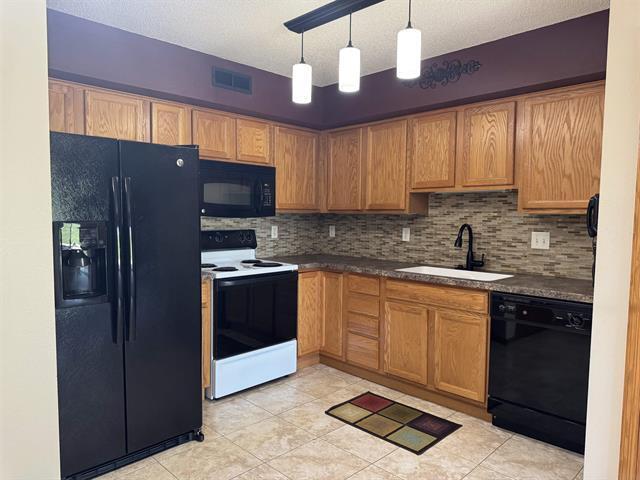 4705 Chadwick Rd unit 3, Cedar Falls, IA 50613 - photo 4