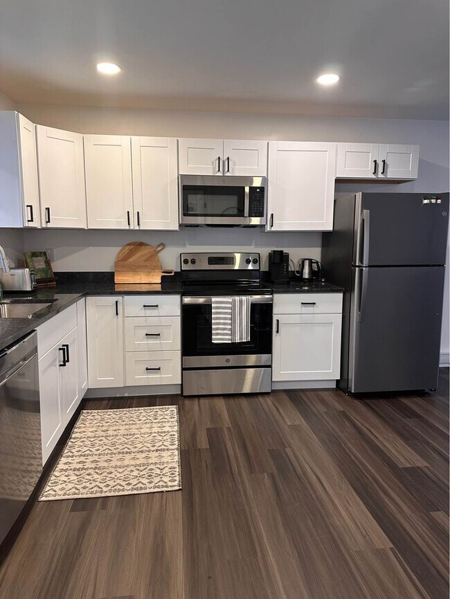 114 Lebanon Rd unit 14, Winterport, ME 04496 - photo 3