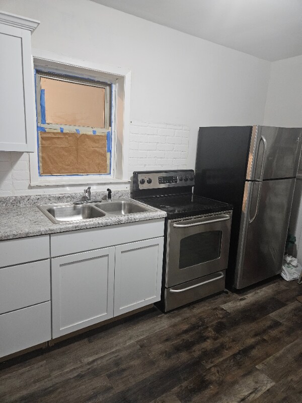 123 N Walnut St unit 6, Chaska, MN 55318 - photo 2