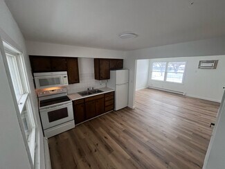 704 E 14th St Unit 4, Atlantic, IA 50022