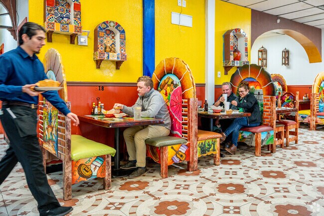 Get fast service and great food at Los Patios Mexican Restaurant in Danville.