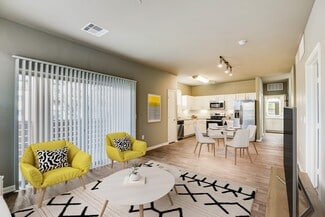 1105 N Gateway Blvd, Forney, TX 75126