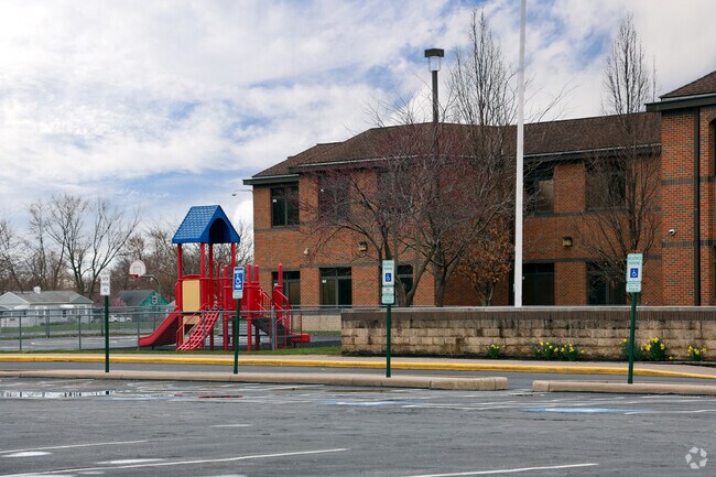 Larkmoor Elementary