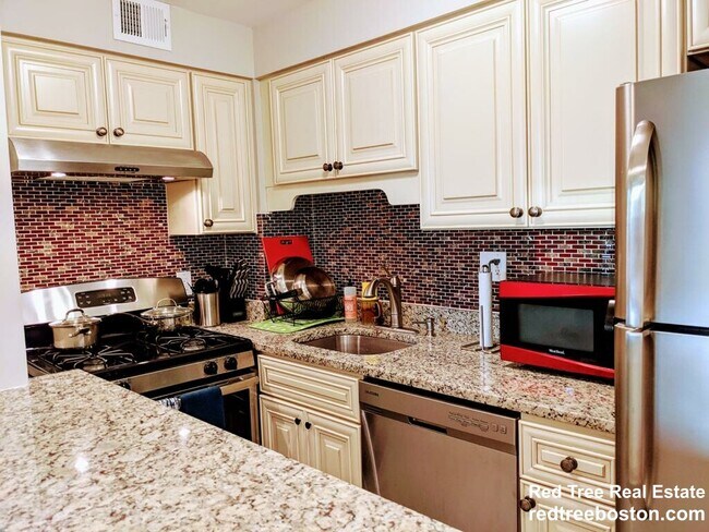 20 Bowdoin St unit 3, Boston, MA 02114 - photo 3