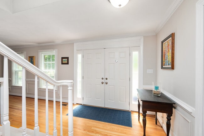 338 W Olney Rd unit All, Norfolk, VA 23507 - photo 3