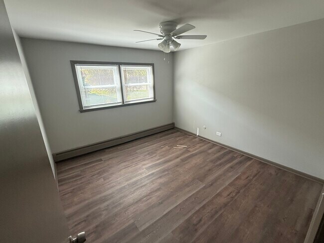 4605 Maple Ave unit 4, Brookfield, IL 60513 - photo 6