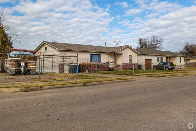 Many of the homes have additional parking on their side lot.