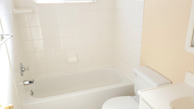 918 S Logan St unit 102, Denver, CO 80209 - photo 7