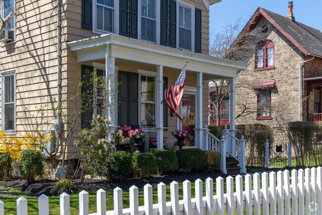 Stockton features several historic homes, showcasing 19th-century architecture and local heritage.