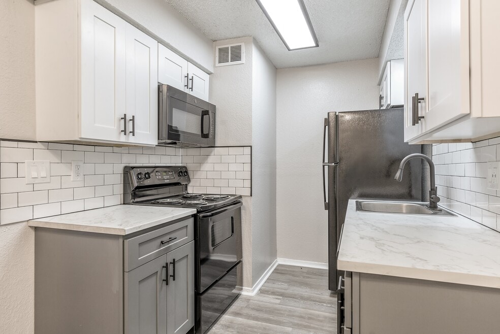 Union Point Apartments, Tulsa, OK 74134 - photo 1