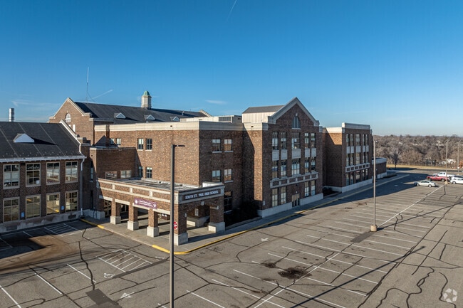 South St. Paul Secondary serves grades 6-12.