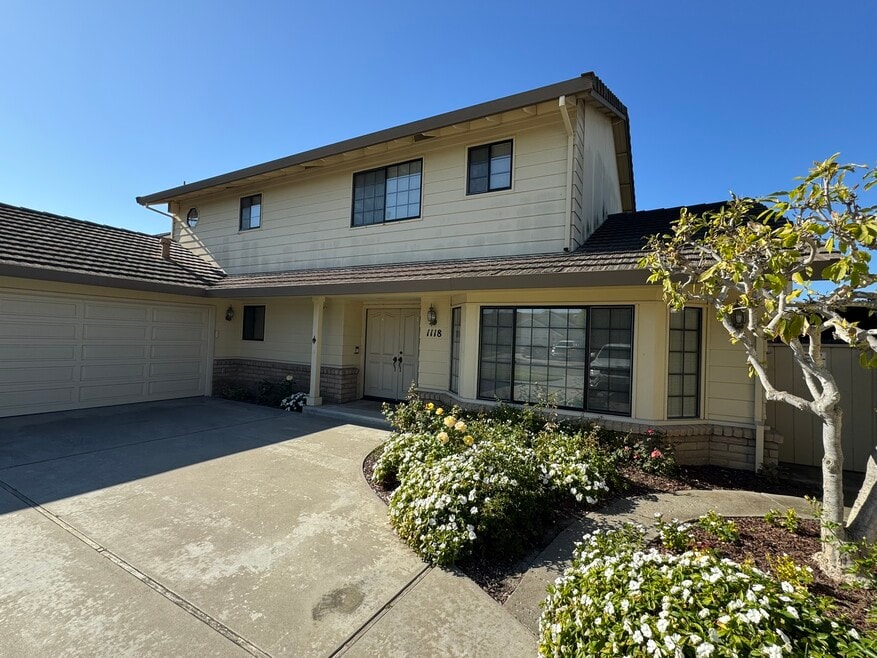 1118 Palo Alto Way, Salinas, CA 93901 - photo 1