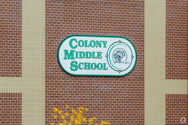 Colony Middle School's student-teacher ratio is 21 too 1.