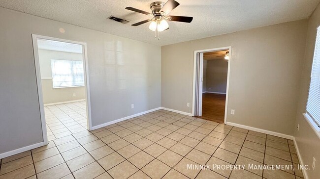 4825 53rd St, Lubbock, TX 79414 - photo 4