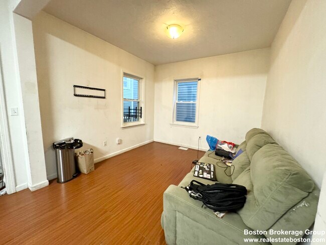 93 A Hillside St unit 1, Boston, MA 02120 - photo 3