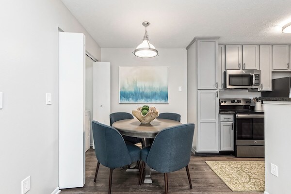 Oak Creek at Polaris, Lewis Center, OH 43035 - photo 5