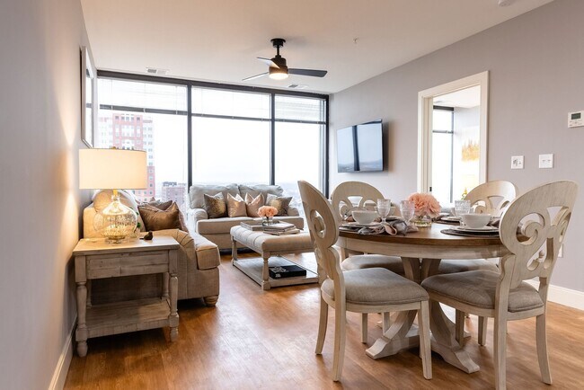 The Residence at 1000 Elm, Manchester, NH 03101 - photo 4