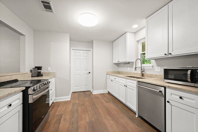 23705 Walker South Rd, Denham Springs, LA 70726 - photo 7