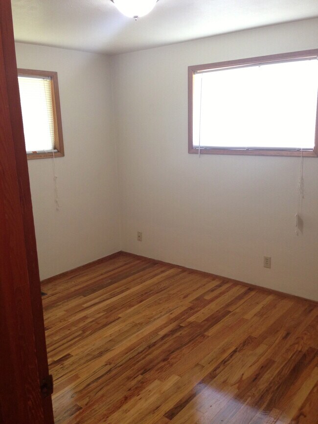 820 NE Woodcrest Ave, Corvallis, OR 97330 - photo 6