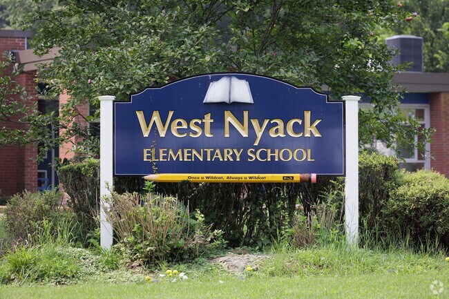 West Nyack Elementary School serves West Nyack students in kindergarten through fifth grade.