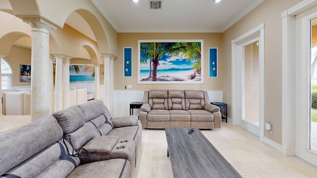 7 Cove View Ct, Cocoa Beach, FL 32931 - photo 2