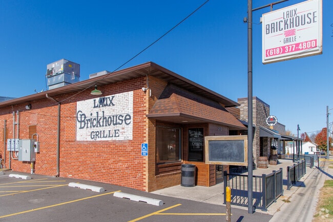 Laux Brickhouse Grill is a popular restaurant in central Bethalto.