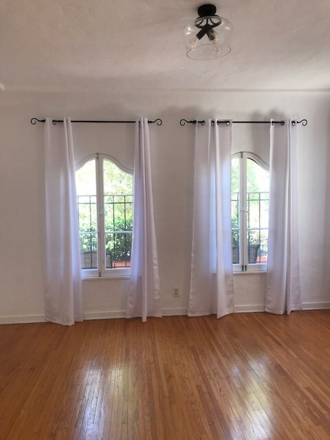 916 S Orange Grove Ave, Los Angeles, CA 90036 - photo 5