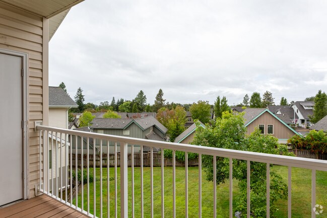 Country Club Apartments, Eugene, OR 97401 - photo 2