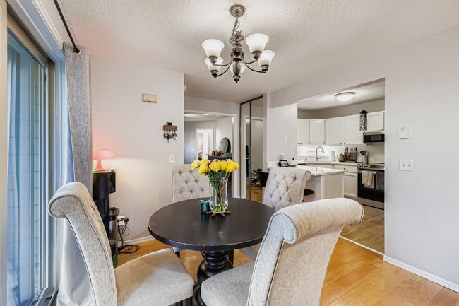 2250 Ridge Dr unit 21, St. Louis Park, MN 55416 - photo 7