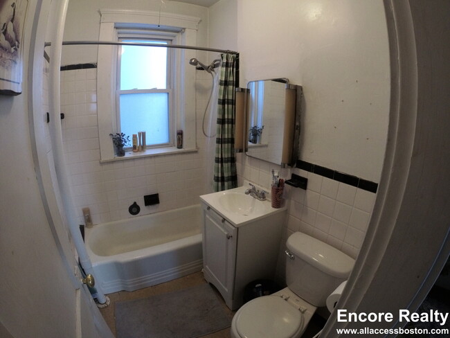 1450 Commonwealth Ave unit 21, Boston, MA 02134 - photo 2