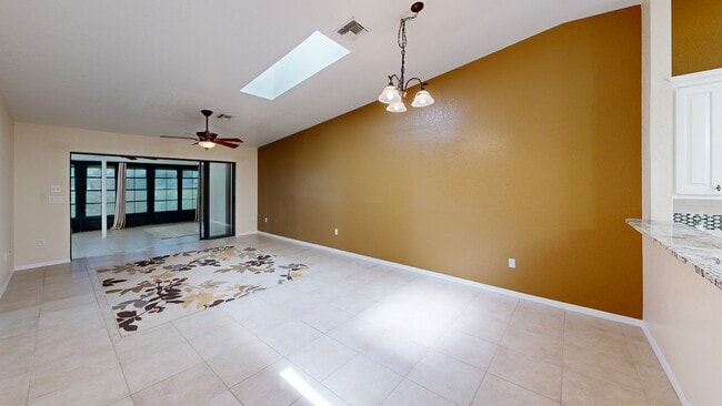 1640 Atares Dr unit 16, Punta Gorda, FL 33950 - photo 3