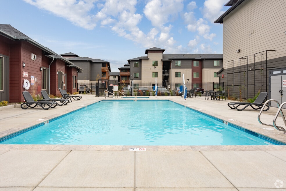 RiverStone Villas 104 Solomon Rd, Kelso, WA