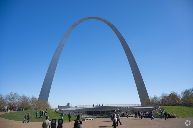 The Gateway Arch is the world’s largest Arch stands 630-foot-tall and is in St. Louis, Missouri.