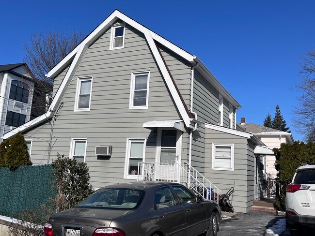 2018 Jones Rd unit 2, Fort Lee, NJ 07024 - photo 2