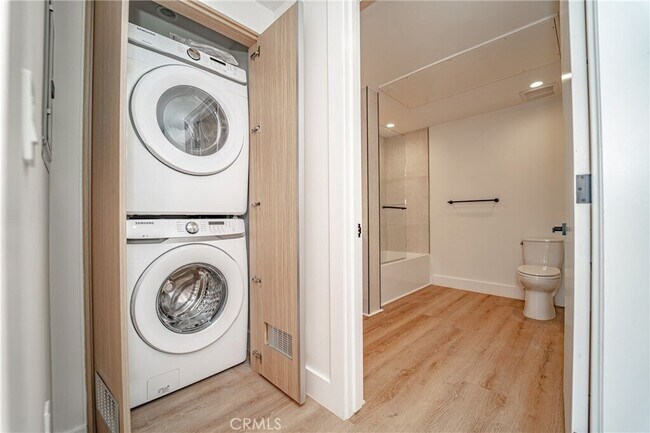 2828 London St, Los Angeles, CA 90026 - photo 5