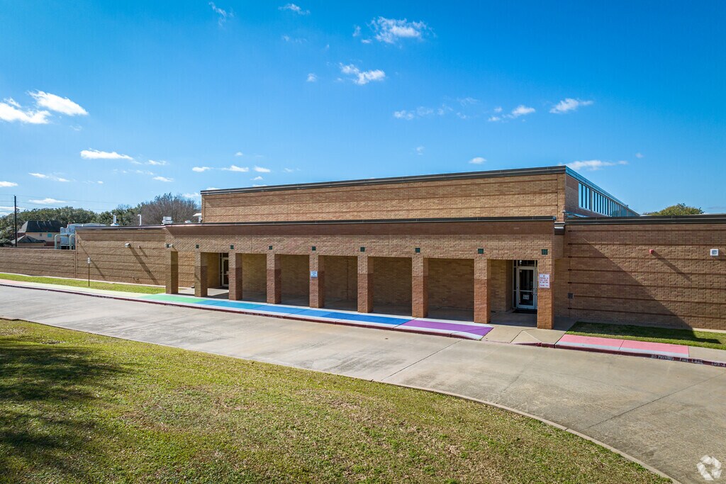 Sind entrance of Walker Station Elementary School.