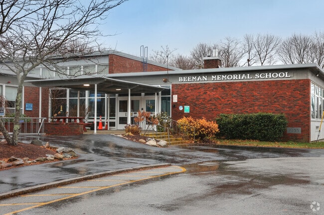 Beeman Memorial School provides education to children in the neighborhood of Gloucester.