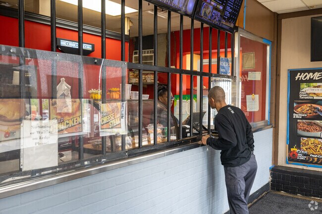 Just a short drive from Lakeview you can get great BBQ at 3 guys.