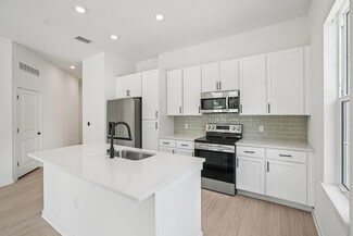 6907 N Nebraska Ave, Tampa, FL 33604