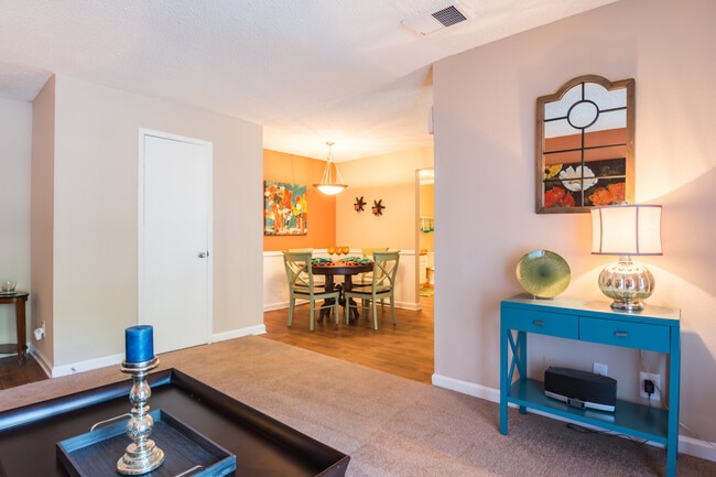 Dunwoody Pointe, Sandy Springs, GA 30350 - photo 4