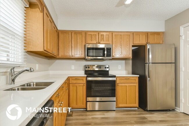 3201 High View Cir, Greensboro, NC 27410 - photo 5